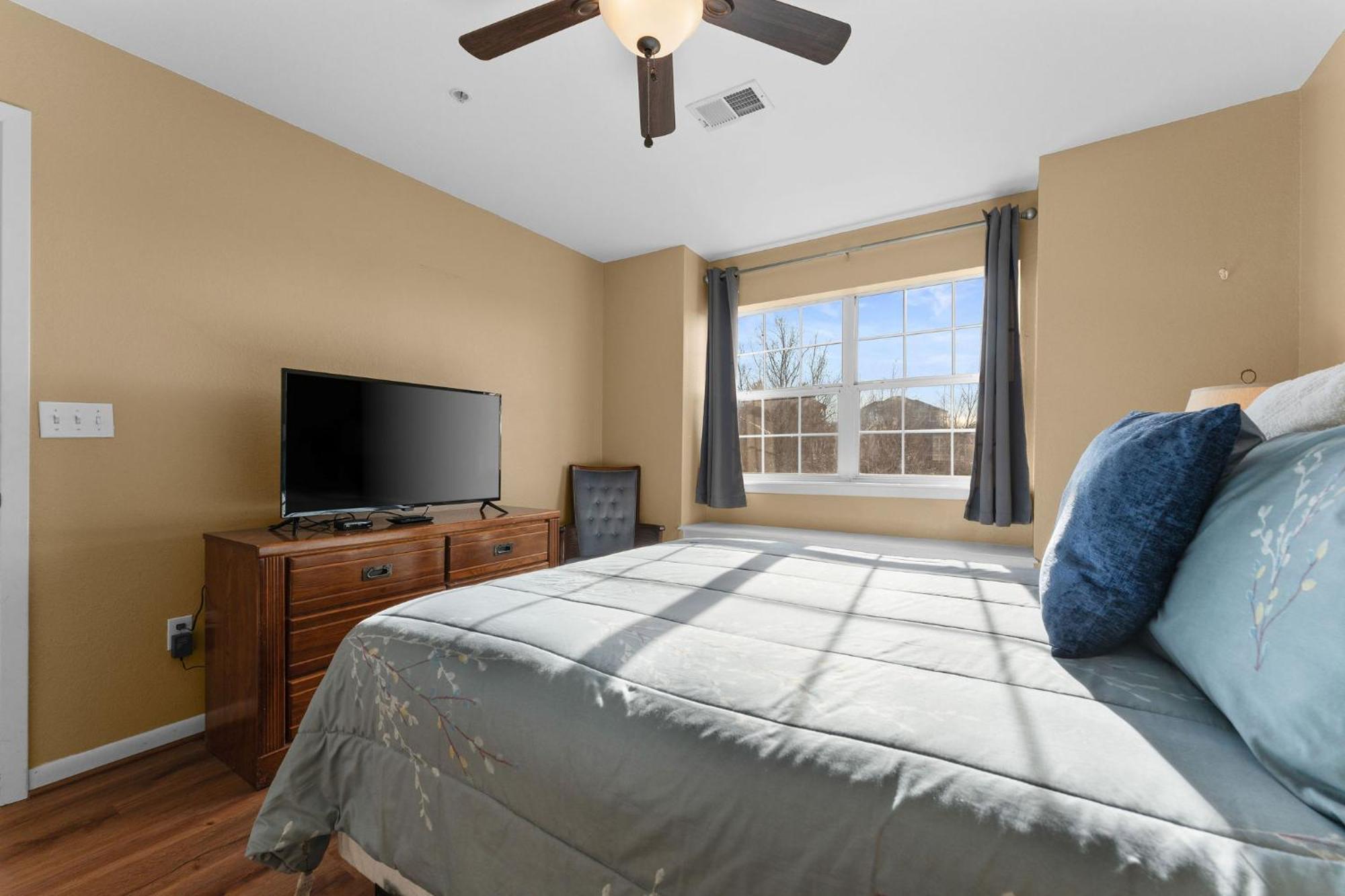 Cozy Top Floor 2Br Condo With View And Amenities!! Point Lookout Luaran gambar