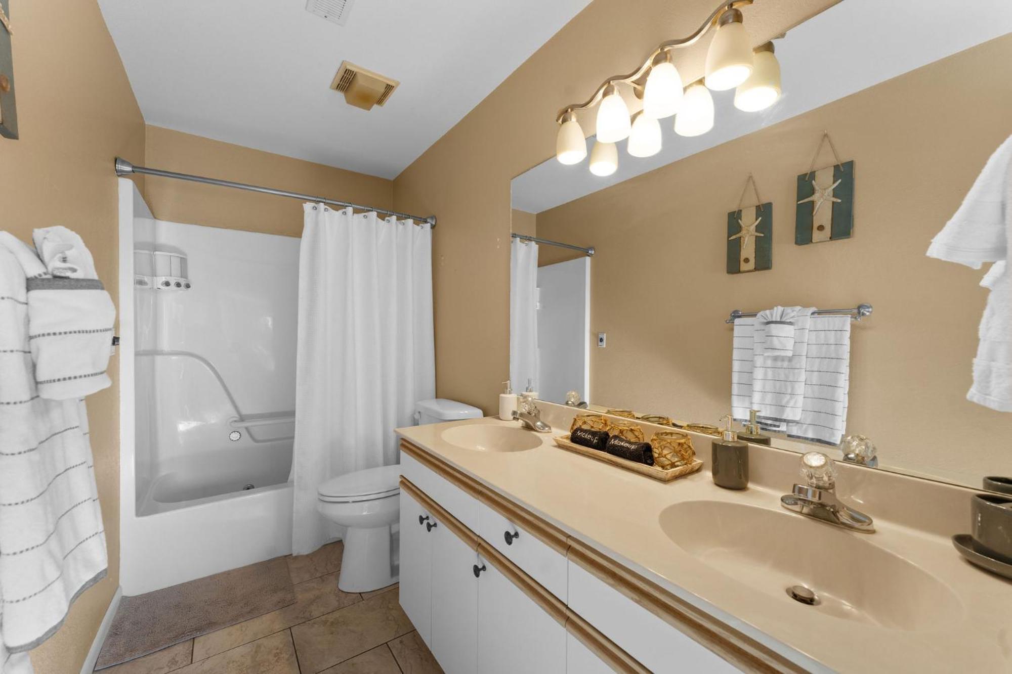 Cozy Top Floor 2Br Condo With View And Amenities!! Point Lookout Luaran gambar