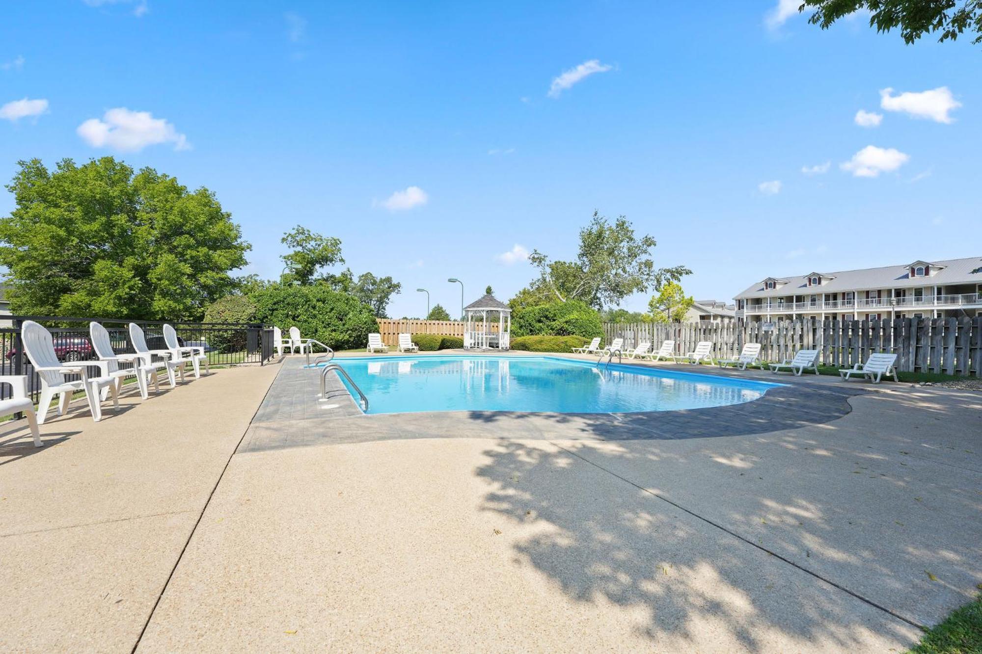 Cozy Top Floor 2Br Condo With View And Amenities!! Point Lookout Luaran gambar