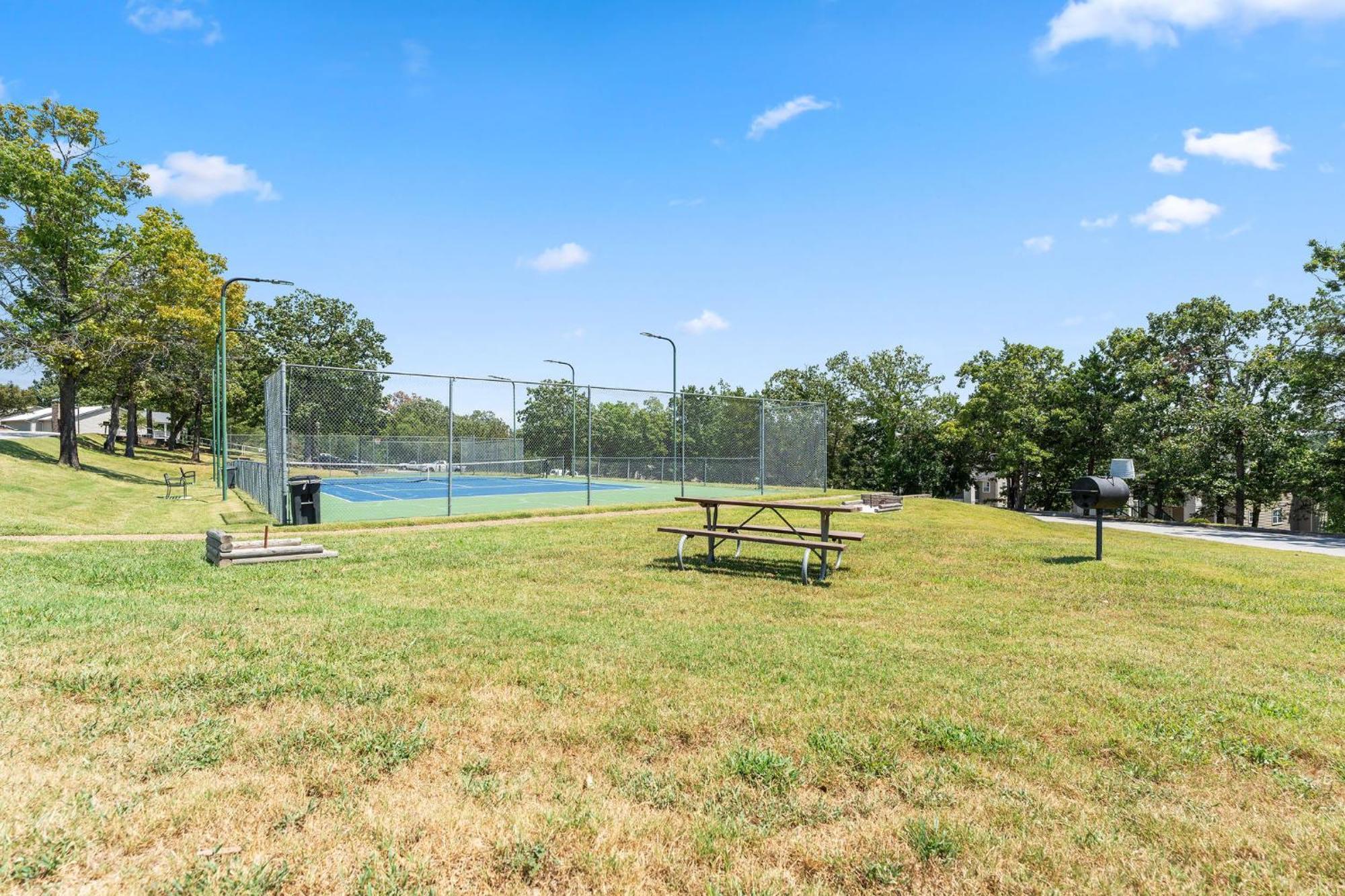 Cozy Top Floor 2Br Condo With View And Amenities!! Point Lookout Luaran gambar
